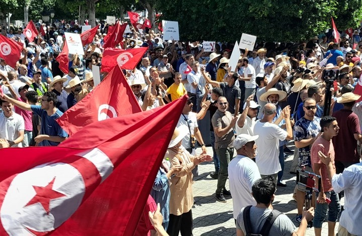 عطلت نشاطها ومنعت تحركاتها .. المعارضة تتهم "ميليشيات" و"الداخلية" تؤكد حيادها